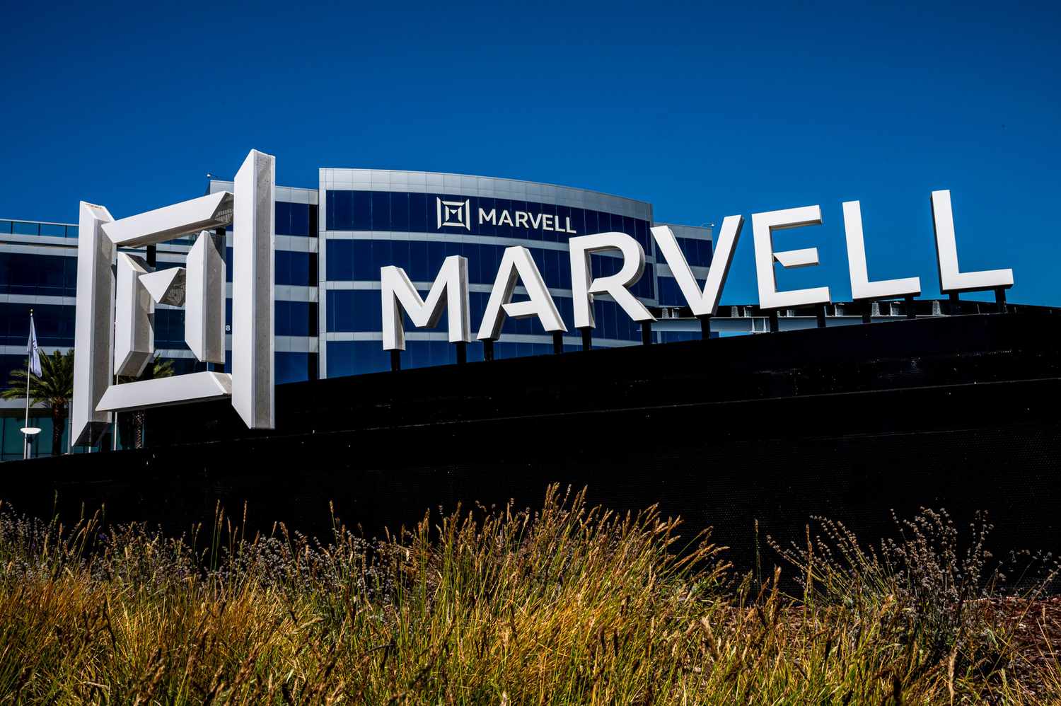 S&P 500 Gains and Losses Today: AI Stocks Fall After Soft Outlook From Marvell Technology