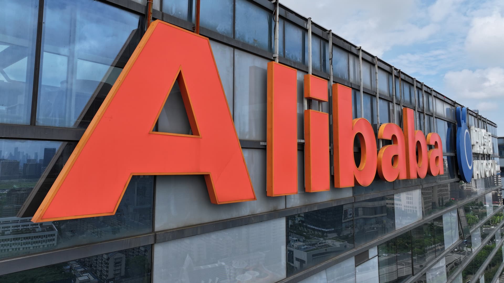 Alibaba Shares Drop 5% in Premarket Trading After Missing Earnings Expectations