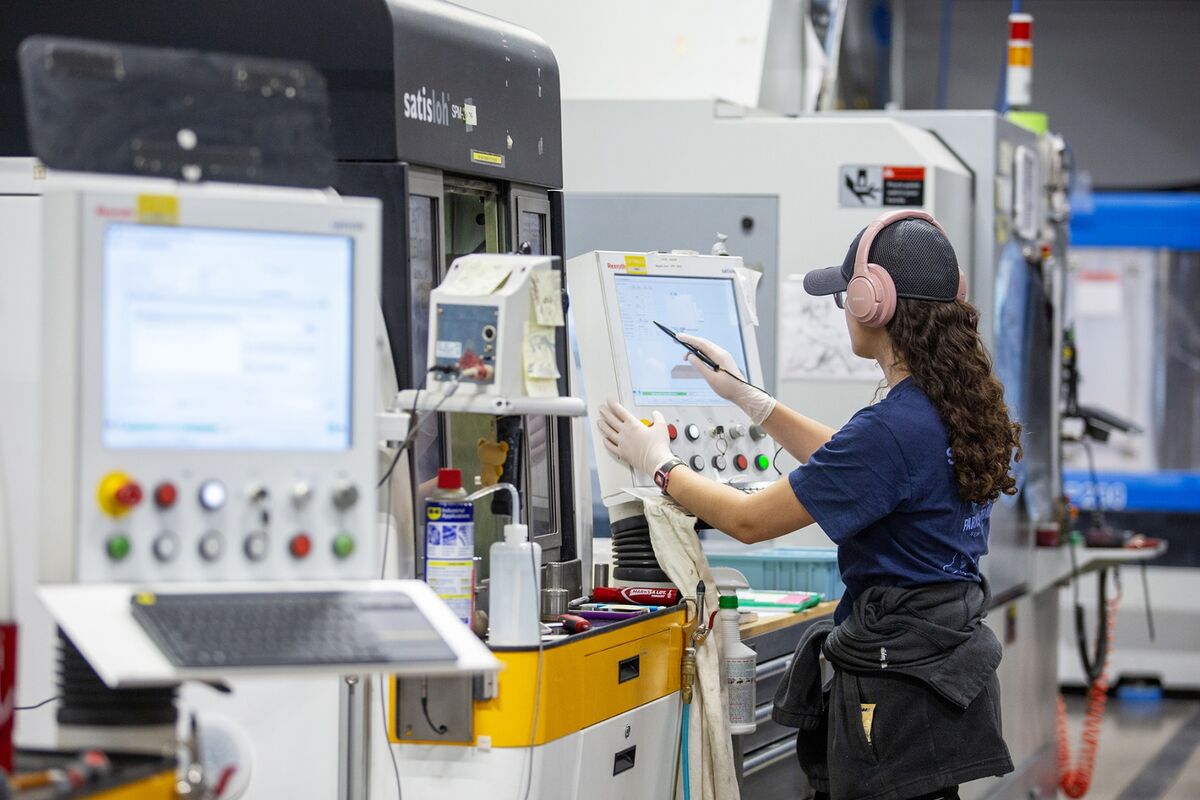 US Jobs Report May 2025: Live News on Employment, Payrolls
