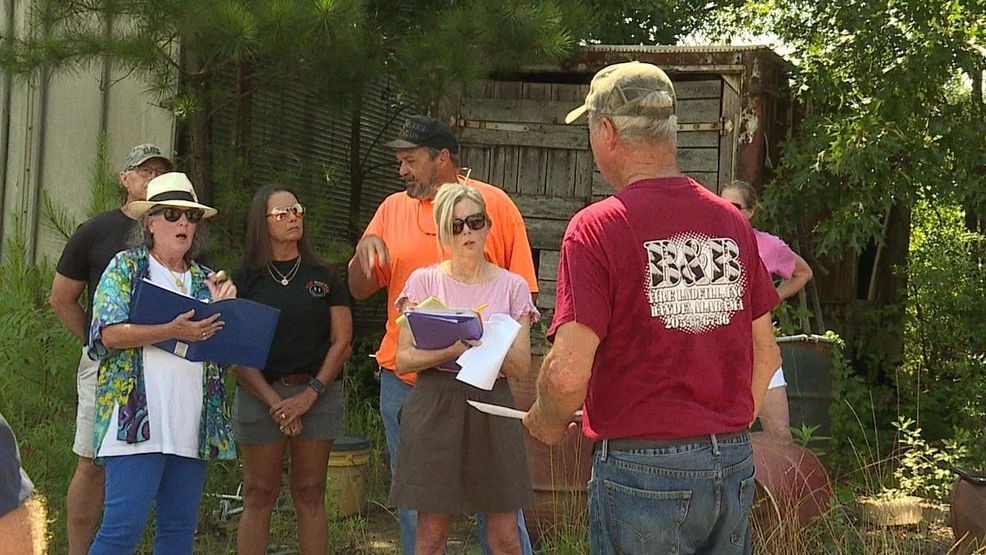 Proposed Tire Landfill Sparks Debate Over Economic Benefits and Environmental Concerns in Cleveland