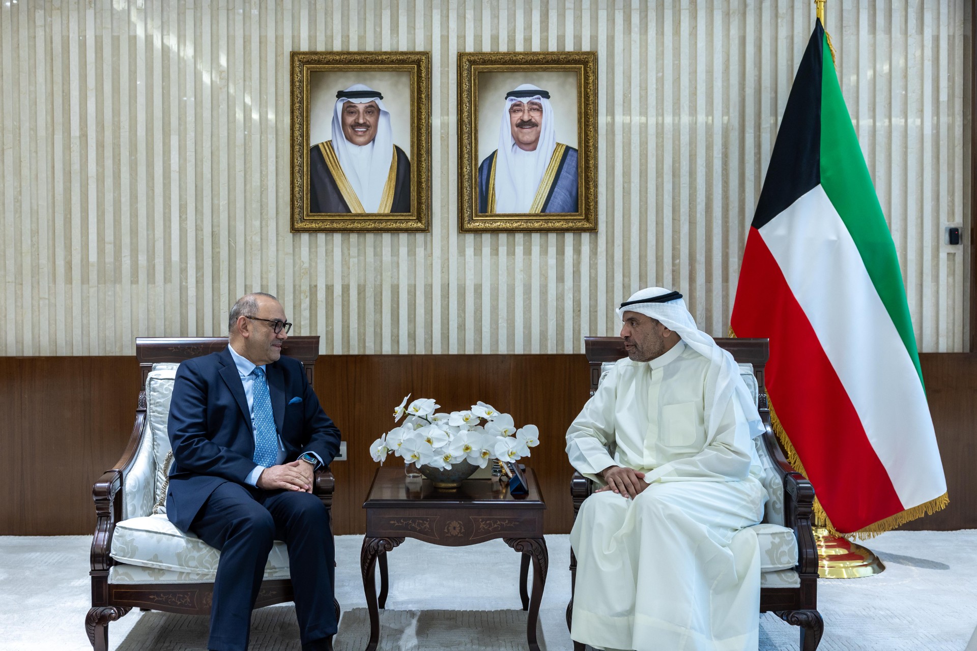 Kuwait’s Foreign Minister Meets Iraq’s Departing Ambassador