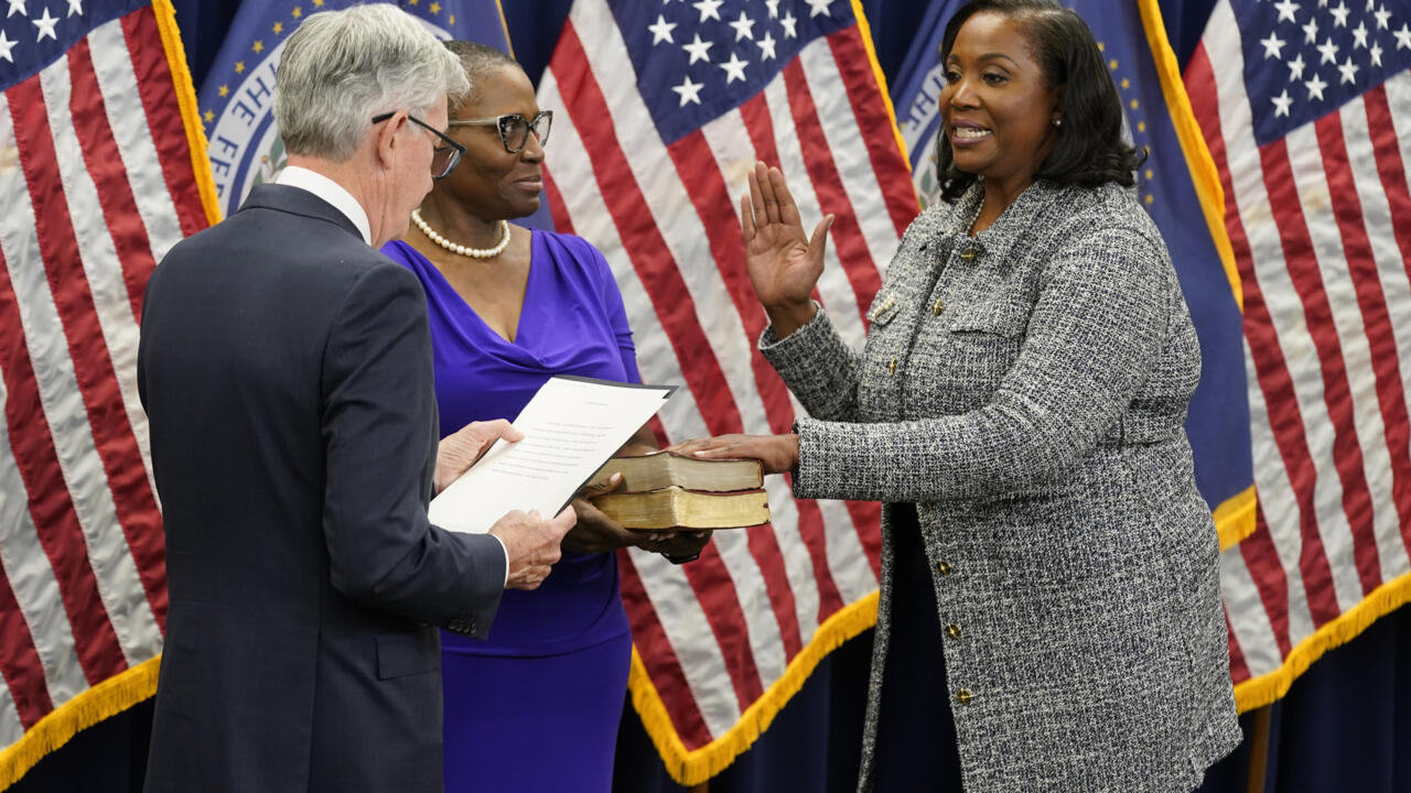 Trump Pushes for Replacement of Fed Governor Lisa Cook Amid Criminal Probe