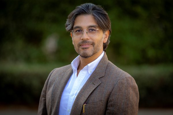 Andrew Sinclair Explores the Foundations of Chinese Economic Systems at Caltech