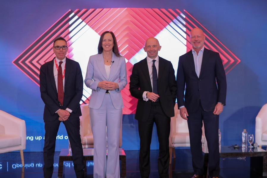 HSBC Economists Highlight Global Economic Shifts and Egypt’s Economic Recovery Path